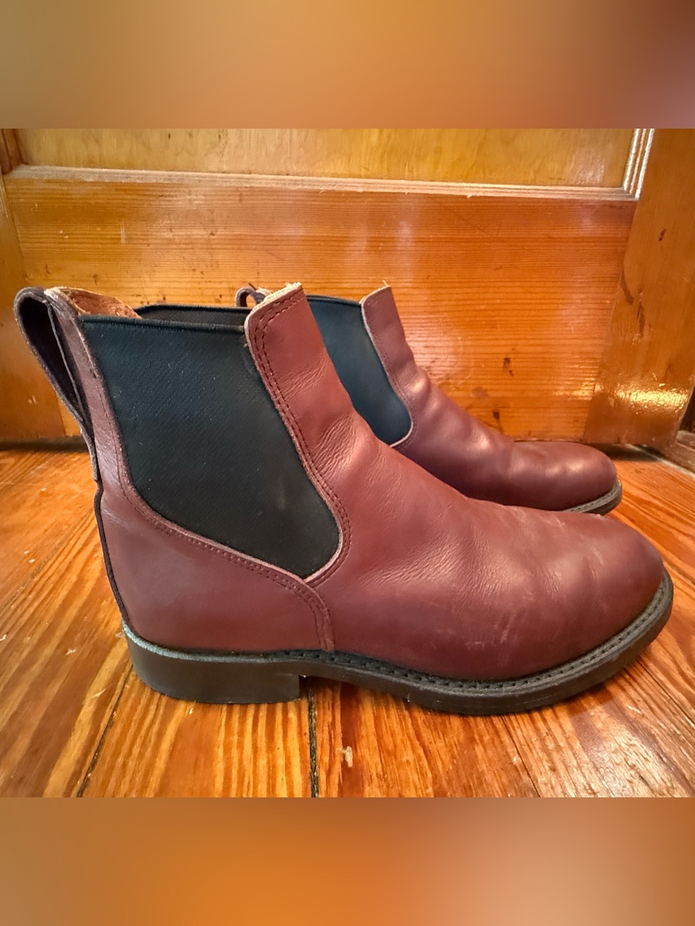 Men's Red Wing Shoes Chelsea Boots in Burgundy Leather